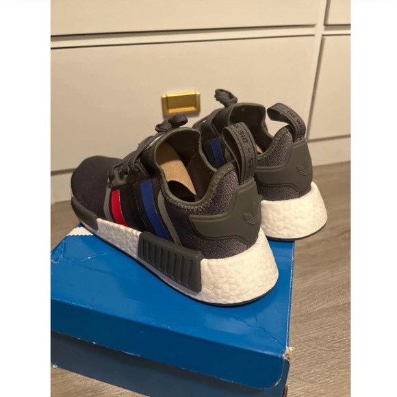 Mens Adidas NMD Grey Scarlet Blue Size 10! - Picture 6 of 11
